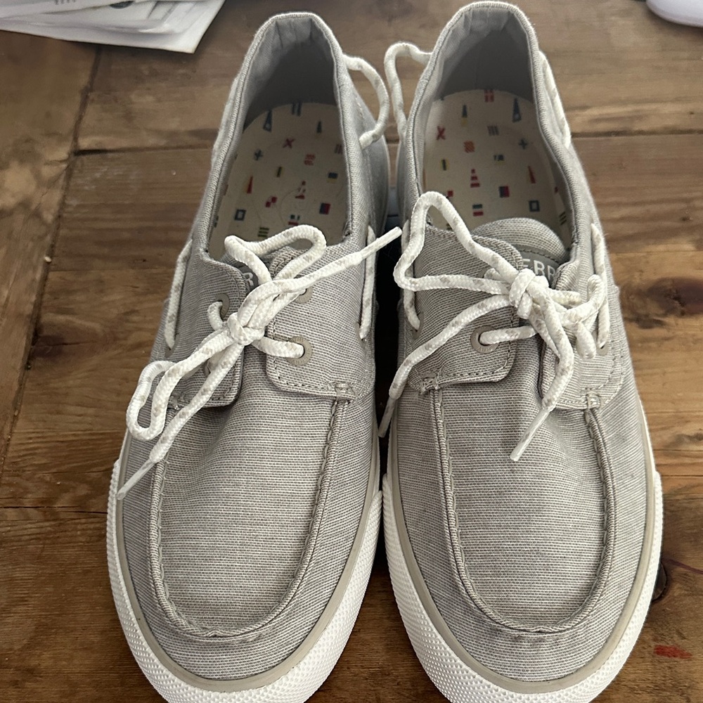 Sperry Light Gray Canvas Sneaker/boat shoe